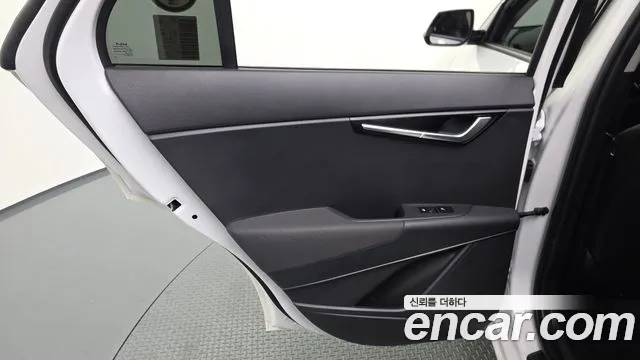Kia Niro The All New — Фото автомобиля 14