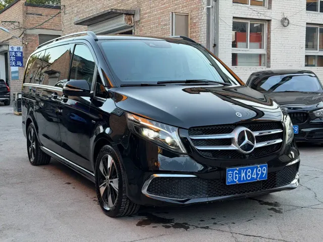 Mercedes-Benz V-Class — Фото автомобиля 2
