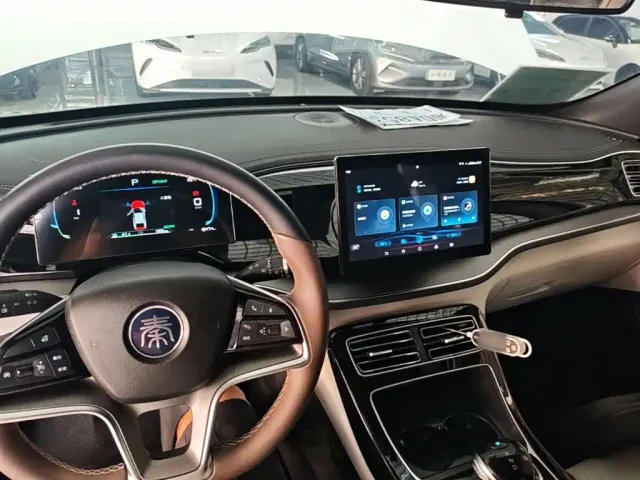 BYD Qin PLUS — Фото автомобиля 9