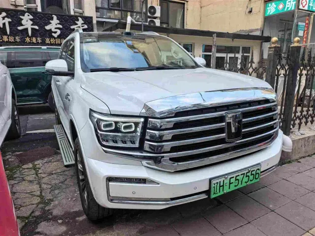 Tank 500 EV — Фото автомобиля 2