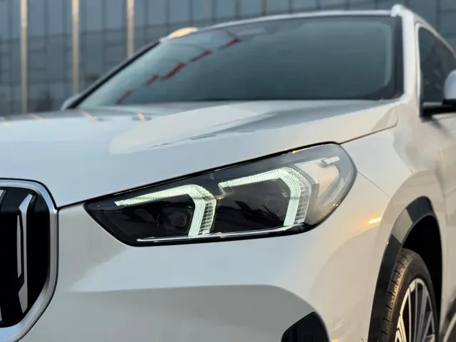 BMW X1 — Фото автомобиля 5