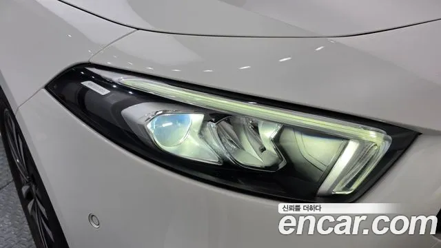Mercedes-Benz A-Class — Фото автомобиля 20