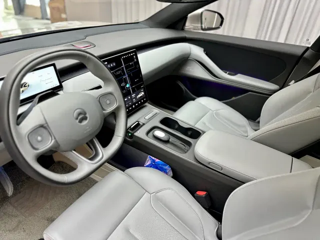 Nio ET5 Touring — Фото автомобиля 4