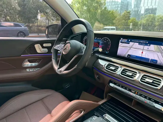 Mercedes-Benz GLE-Class — Фото автомобиля 12