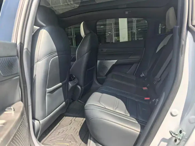 Dongfeng eπ 007 — Фото автомобиля 13