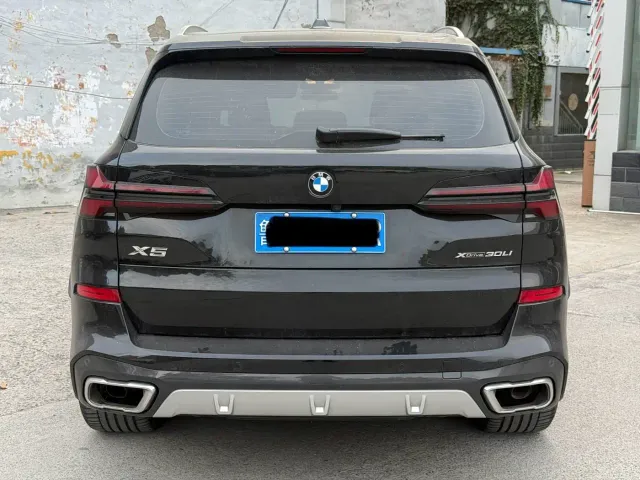 BMW X5 — Фото автомобиля 3