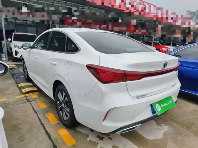 Changan Eado — Фото автомобиля 4