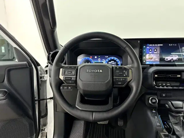 Toyota Prado — Фото автомобиля 15