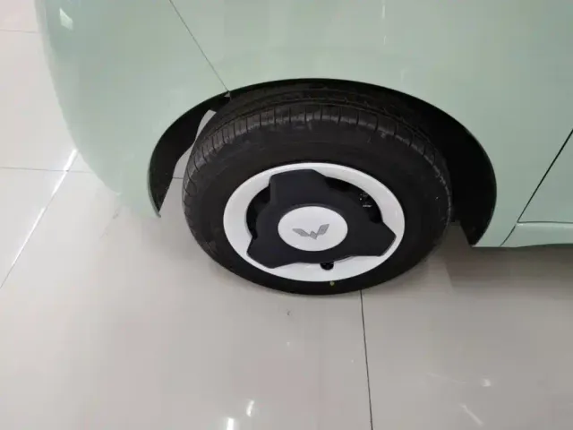 Wuling Hongguang Mini EV — Фото автомобиля 22
