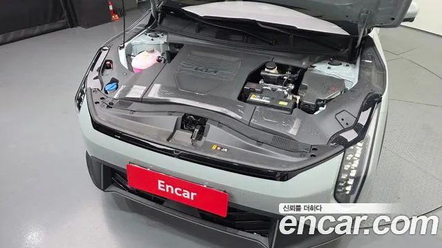 Kia EV4 — Фото автомобиля 6