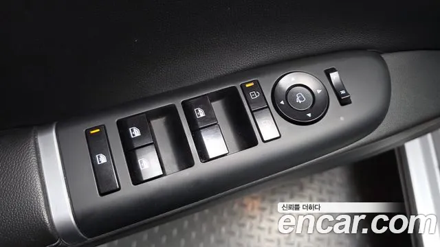 Hyundai Grandeur GN7 — Фото автомобиля 30