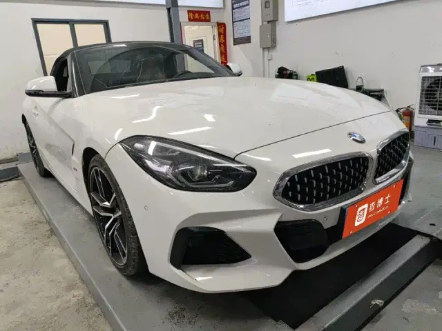 BMW Z4 — Фото автомобиля 2