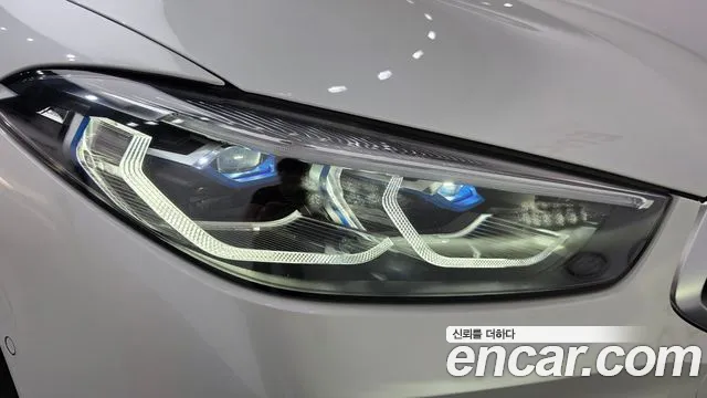 BMW 8 Series G15 — Фото автомобиля 7