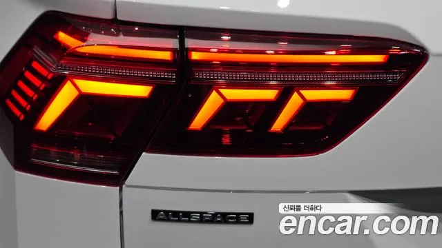 Volkswagen Tiguan — Фото автомобиля 23