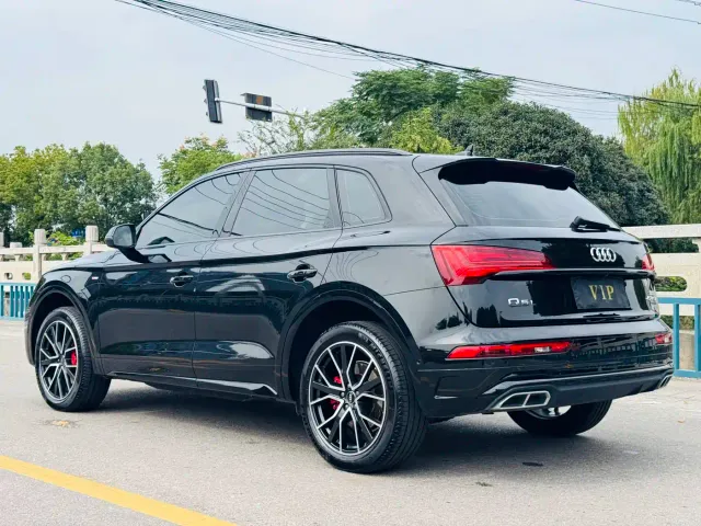 Audi Q5L — Фото автомобиля 4