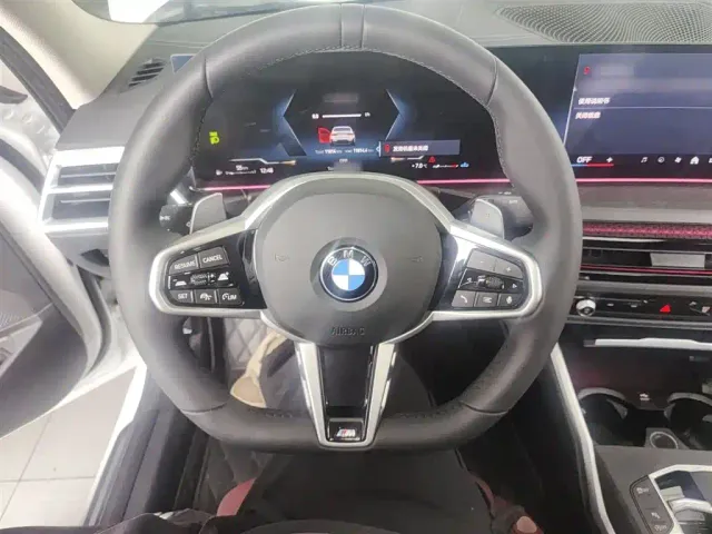 BMW 3 Series — Фото автомобиля 10