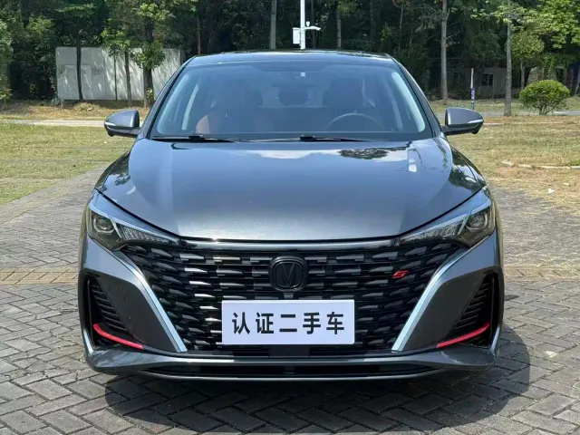 Changan Eado — Фото автомобиля 2