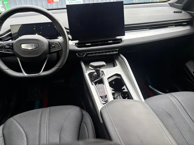 Geely Xingrui — Фото автомобиля 5