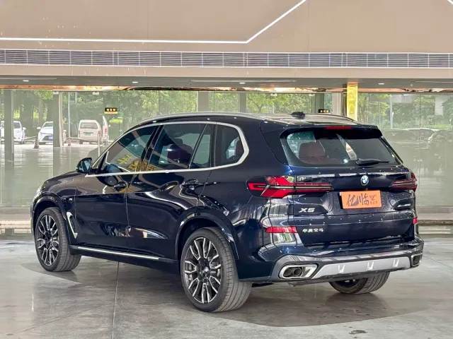 BMW X5 — Фото автомобиля 15