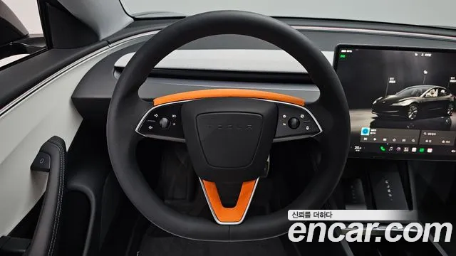 Tesla Model 3 — Фото автомобиля 19