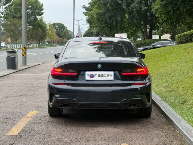 BMW 3 Series — Фото автомобиля 5