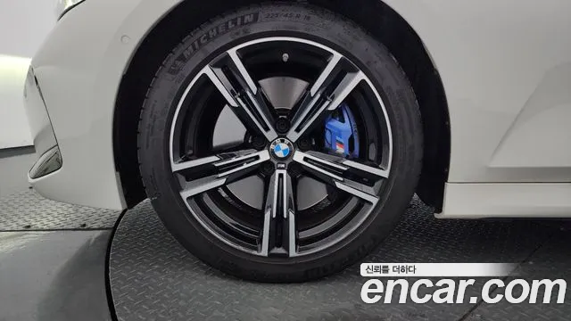 BMW 3-Series 3 серия (G20) 320i M Sport — Фото автомобиля 5