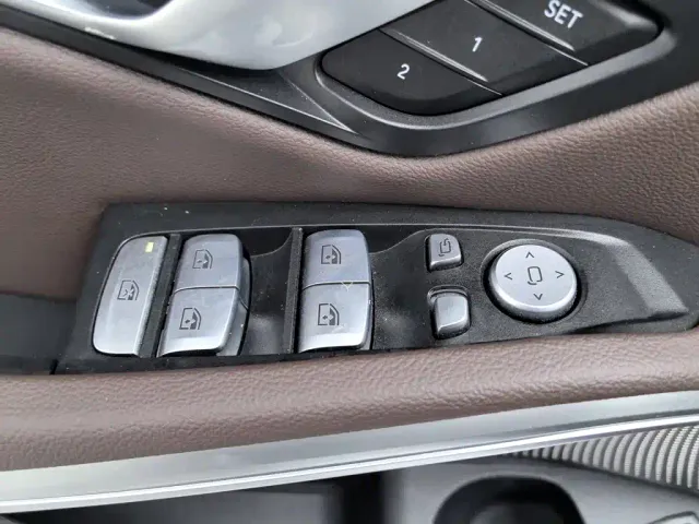 BMW 3 Series — Фото автомобиля 9