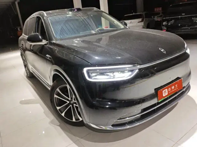 Aito M7 — Фото автомобиля 2