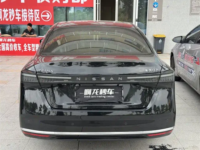 Nissan Teana — Фото автомобиля 8