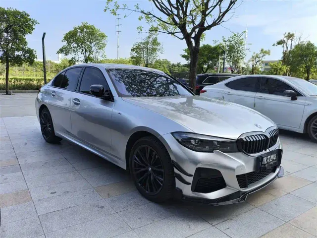 BMW 3 Series — Фото автомобиля 3