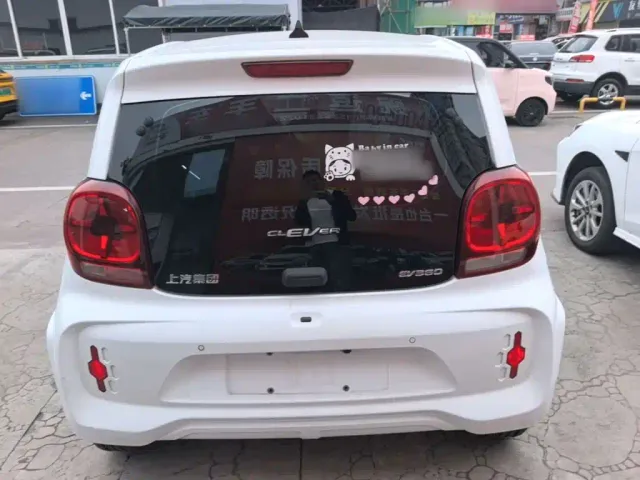 Roewe Clever — Фото автомобиля 5