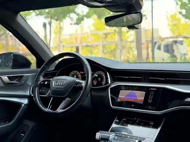 Audi A6L — Фото автомобиля 16