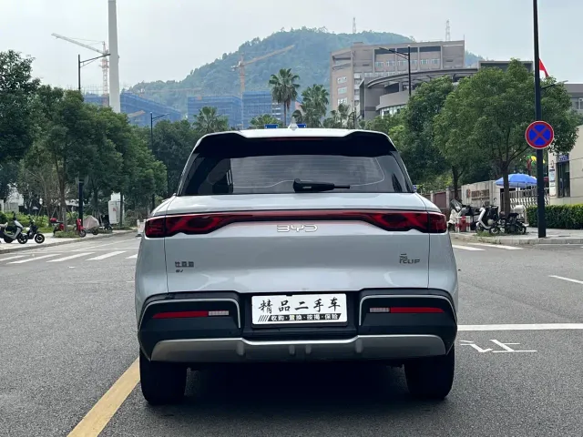 BYD Yuan UP — Фото автомобиля 6
