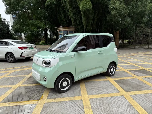 Фотография автомобиля — Wuling Hongguang Mini EV