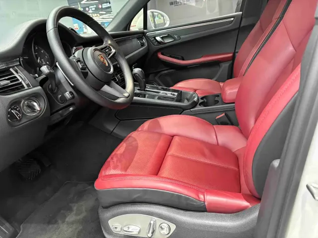 Porsche Macan — Фото автомобиля 11