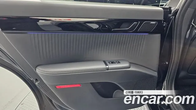 Hyundai Grandeur GN7 — Фото автомобиля 14