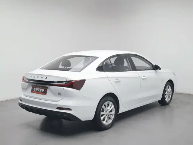 Roewe i5 — Фото автомобиля 2