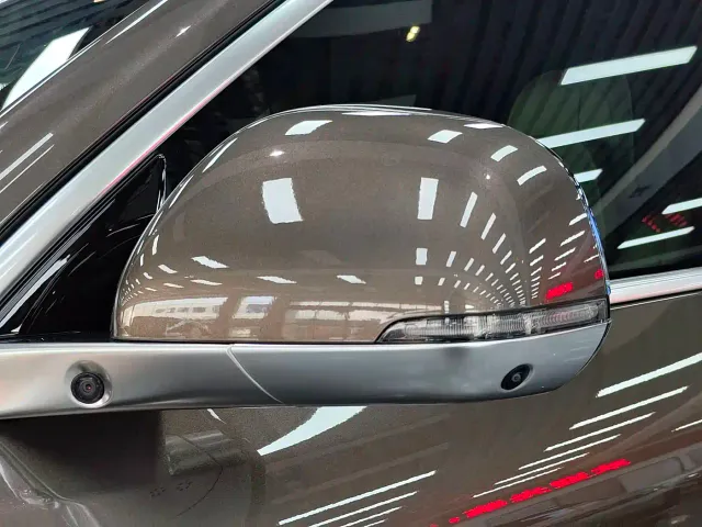 Li Auto L8 — Фото автомобиля 13