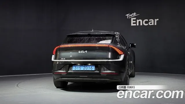 Kia EV6 — Фото автомобиля 4