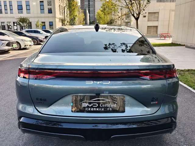BYD Han L — Фото автомобиля 10
