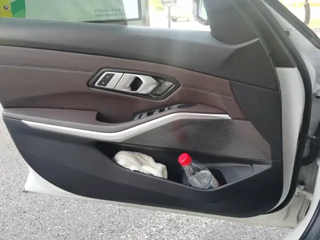 BMW 3 Series — Фото автомобиля 7