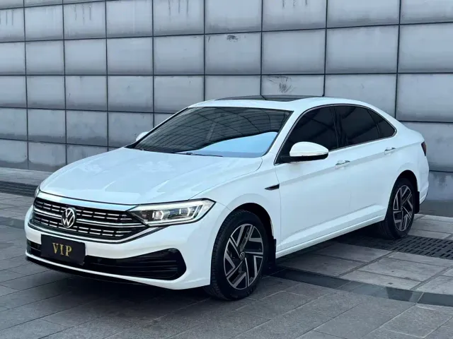 Фотография автомобиля — Volkswagen Sagitar