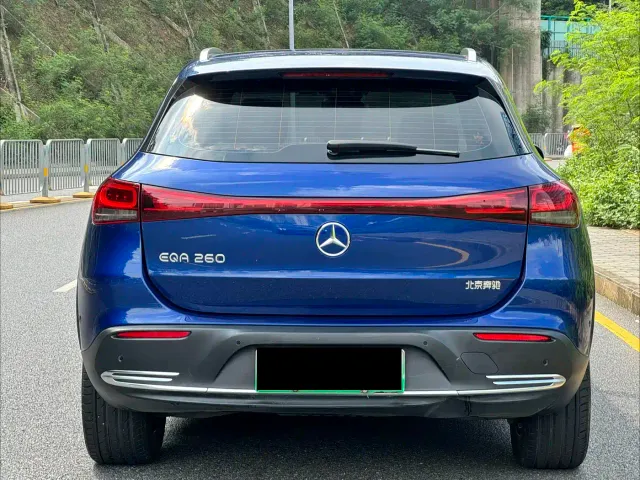 Mercedes-Benz EQA — Фото автомобиля 12