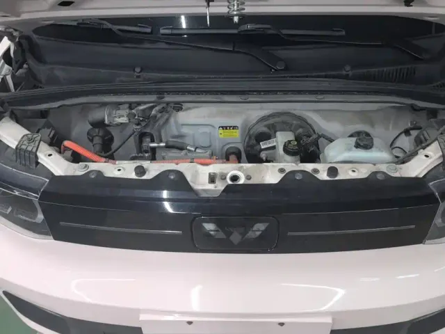 Wuling Hongguang Mini EV — Фото автомобиля 10