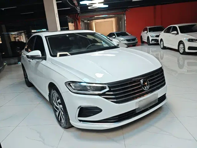 Volkswagen Lavida — Фото автомобиля 3