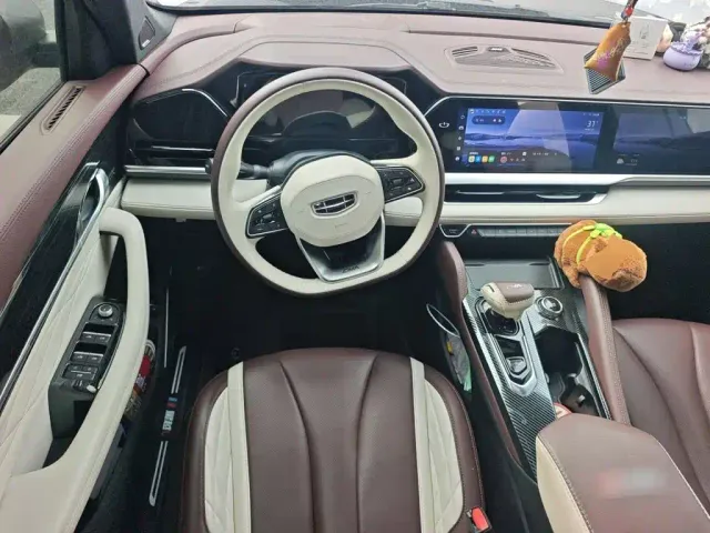 Geely Xingyue L — Фото автомобиля 11