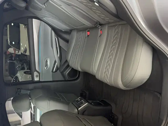 BYD Song L DM-i — Фото автомобиля 13
