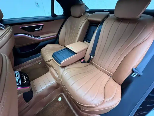 Mercedes-Benz S-Class — Фото автомобиля 12