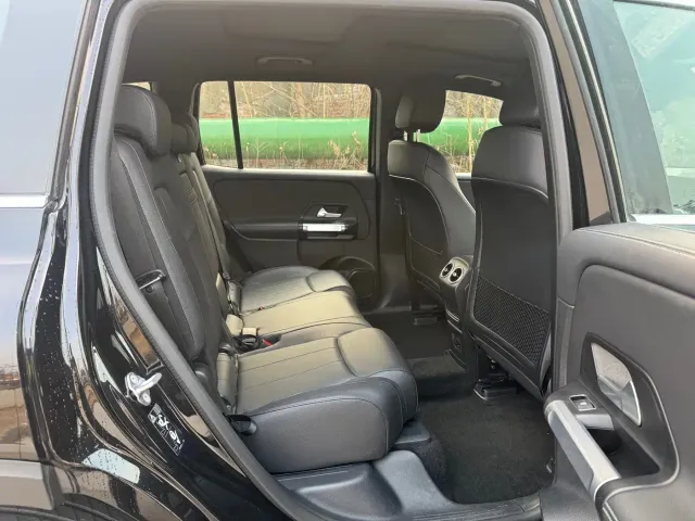 Mercedes-Benz EQB — Фото автомобиля 10