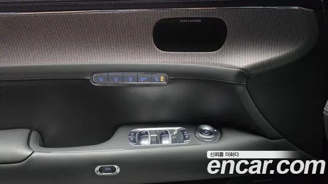 Genesis G90 Бензин 3.5 турбо AWD — Фото автомобиля 27